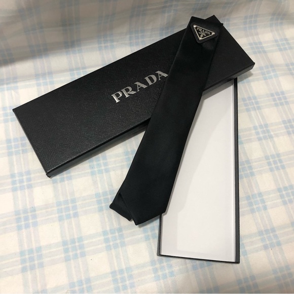 Prada Men’s Black Tie - Picture 1 of 4